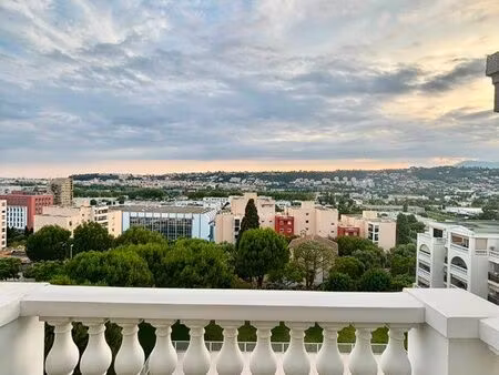 grand studio - quartier sainte marguerite