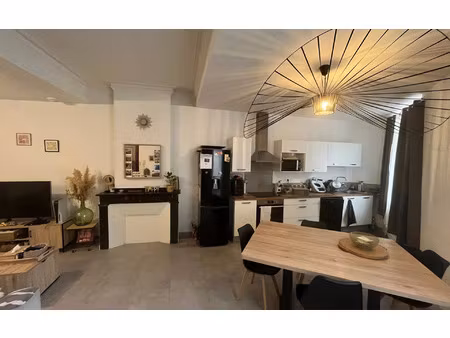 location appartement  m² t-4 à castelnaudary  770 €