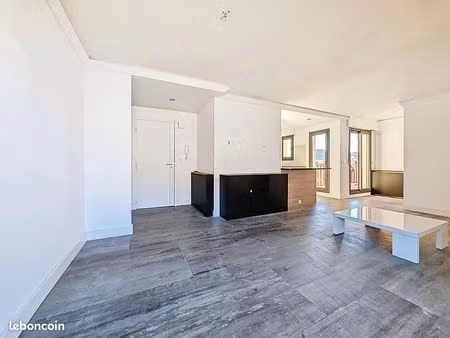 appartement 3 pièces 75 m²