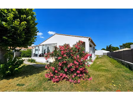 location maison  m² t-4 à florensac  1 250 €