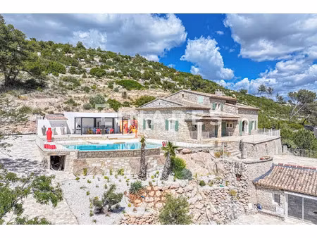 location meublée villa 9 pièces 300 m² à aix-en-provence (13090)  10 500 €