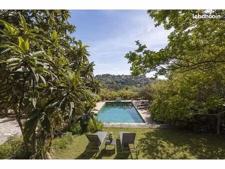 mas provençal authentique - potentiel locatif - cadre verdoyant - investissement patrimoni