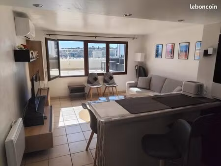 bail longue duree - rare – duplex t2 meuble 62 m² – vue mer & collines – village falicon (