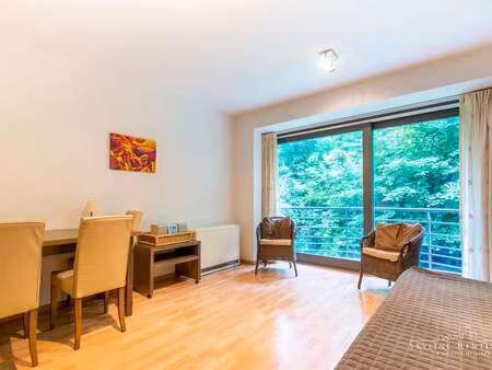 appartement à louer à auderghem € 750 (lp0wy) - skyline renting | zimmo