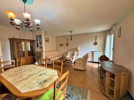 appartement t3 77.67 m² haut de chanturgue