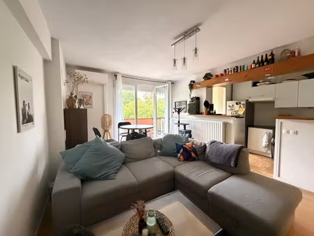 a dax  à vendre appartement t2 avec balcon et parking