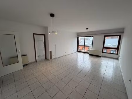 appartement à louer à boulevard mairaux 8 la louvière (vwd17746)