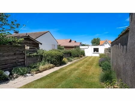 huis met zonnige tuin en garage te koop nabij centrum knokke