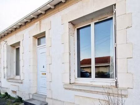 échoppe de caractère à rénover – fort potentiel à la rochelle quartier trompette