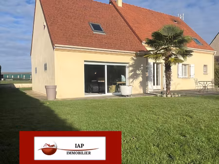 en exclusivite. maison familiale de construction traditionne