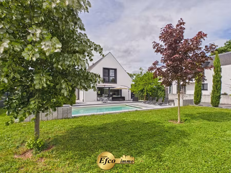 maison contemporaine avec piscine