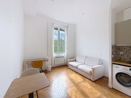 location studio place tolozan