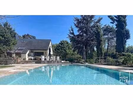 propriété d'exception avec dépendance et grande piscine!