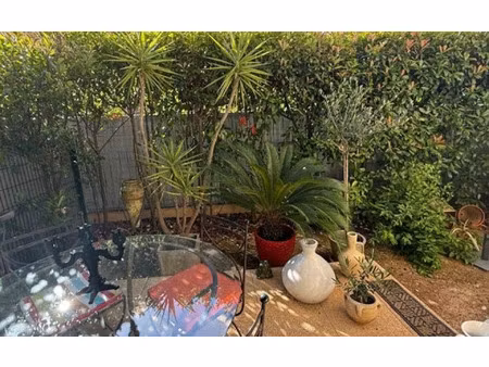 location appartement  39 m² t-2 à six-fours-les-plages  746 €