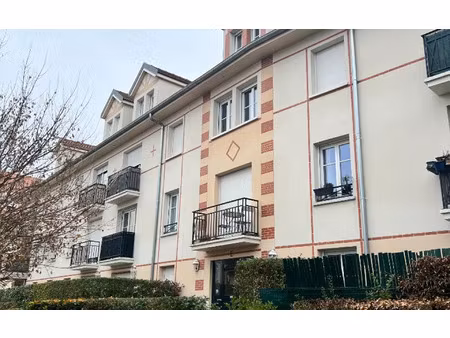 location appartement  29.65 m² t-1 à wissous  753 €