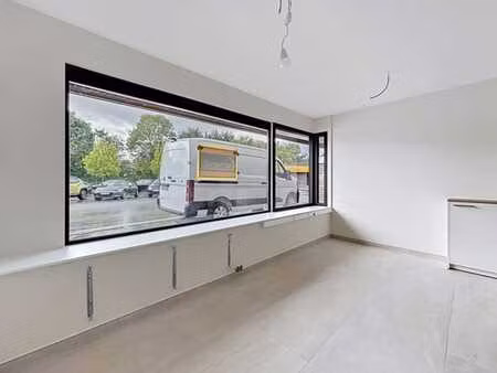 ensemble de 3 cabinets médicaux dans un centre paramédical.