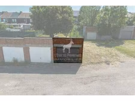 garage à vendre à monceau-sur-sambre