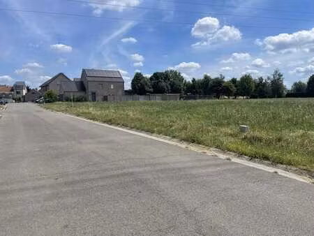 terrain à bâtir dans un lotissement calme