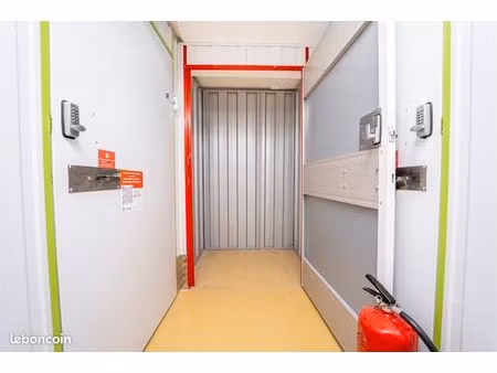garage/box 1 m² paris