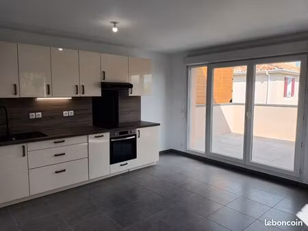 appartement 45m2 -pelissanne
