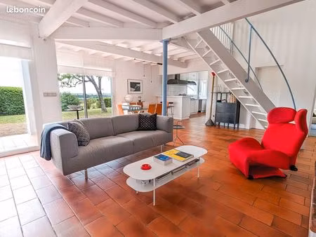 maison - 5 pièces - 150m²
