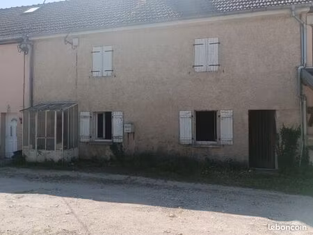 maison mitoyenne à seveux