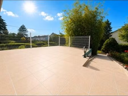 villa rare sur la marché a vendre