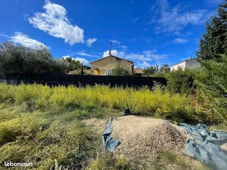 terrain 445 m² plan d orgon
