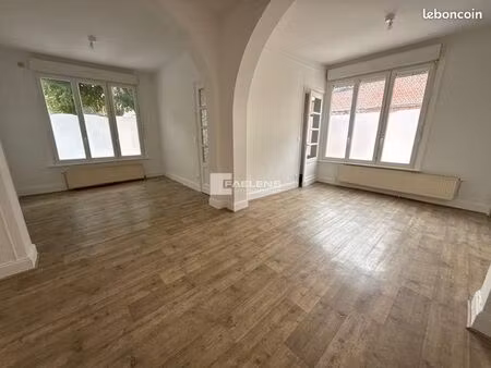 appartement 2 pièces 64 m²