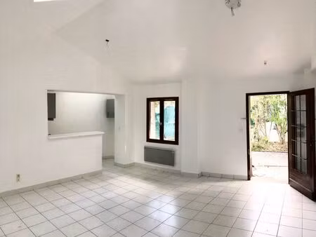 grand appartement f1 de 33 m2