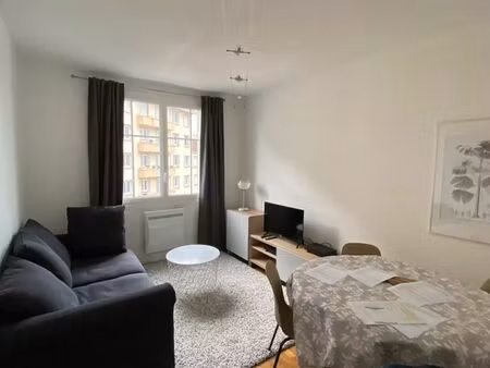 à louer – bel appartement meublé de 60 m² à lyon 7e  à deux pas de jean macé