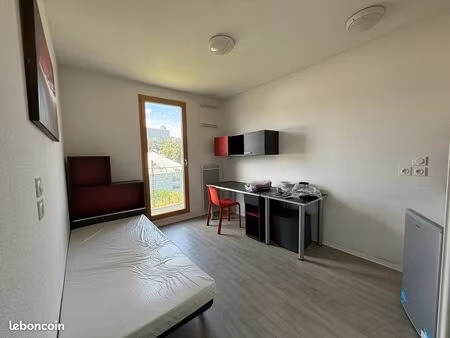 studio etudiant libre