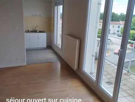 appartement t2 puy guillaume
