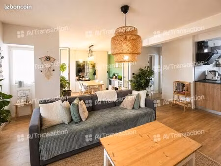 gratte ciel - t4 de 64 m²avec 2 balcons -parking - cave