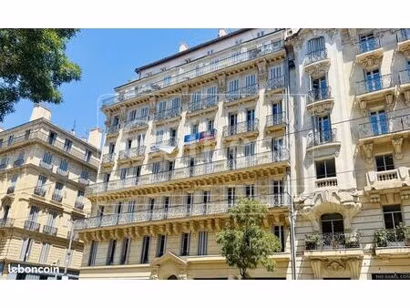 bureaux 220 m²