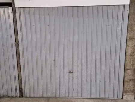 location box garage