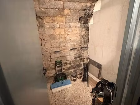cave à la vente 3m2