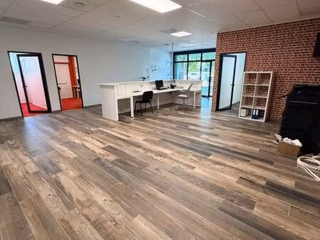 local commercial 280m2 à louer - zone roubian tarascon