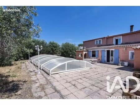 propriété 4 pièces 137 m²