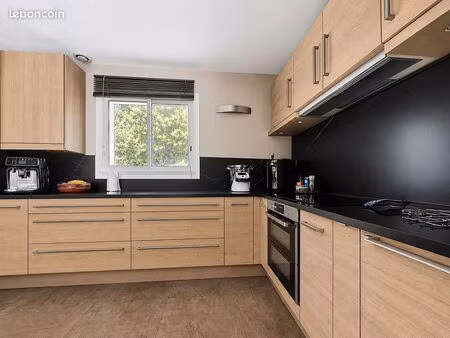 villa 5 pièces 139 m²