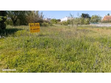 terrain 1 370 m² la gueriniere