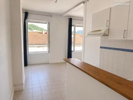 appartement 1 pièce 30 m²
