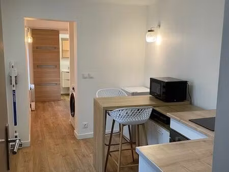 studio appartement meublé 15 m² – centre-ville saint-nicolas-de-port