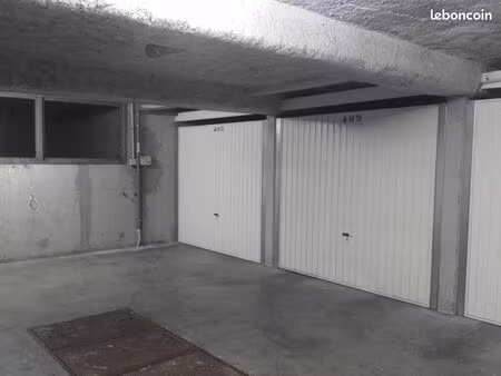 garage/box sécurisé meyzieu