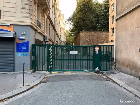 grand box fermé 24 m² + local 2 m² — passage fortin  paris 8e
