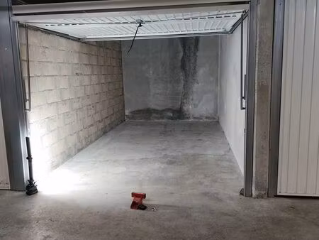loue garage