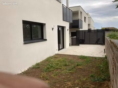 beaumont t4 proche châtaigneraie chu école