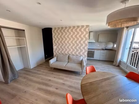 t3 meublé rénové – garage + cave – quartier pavillonnaire le pont-de-claix