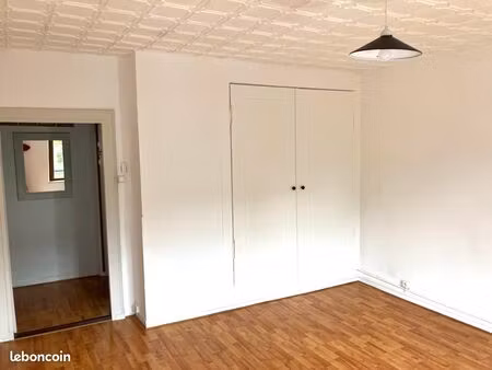 loue bel appartement f3 56m2 dans résidence à moyeuvre