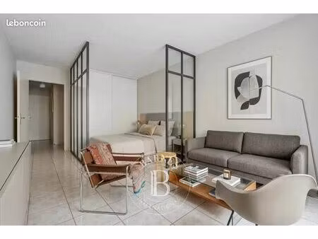 studio 1 pièce 32 m²